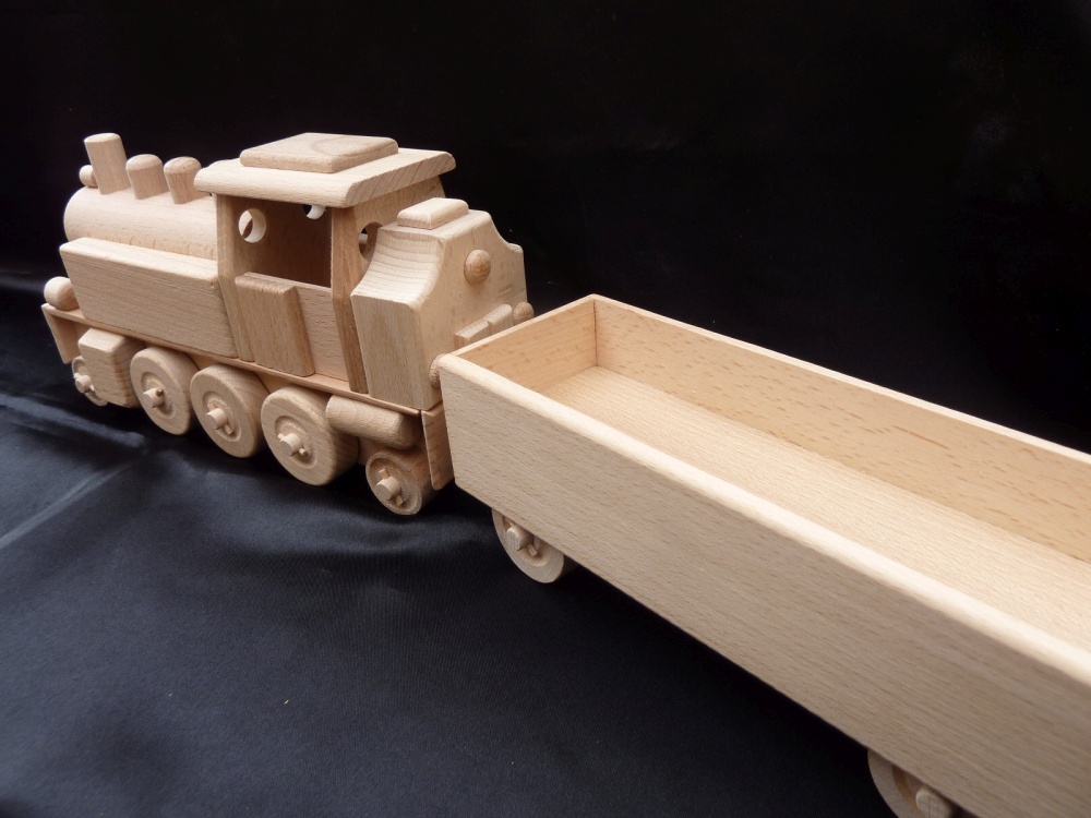 DR Dampflokomotive Spielzeug aus Holz MIT WUNSCH GRAVUR DR Dampflokomotive Spielzeug aus Holz MIT WUNSCH GRAVUR